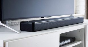 photo d'une barre de son sous une tele